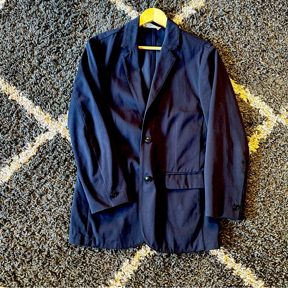 Everlane Men’s Casual Blazer.